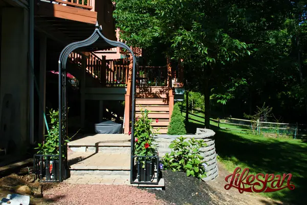 Delaware Steel Framed Deck photo 4